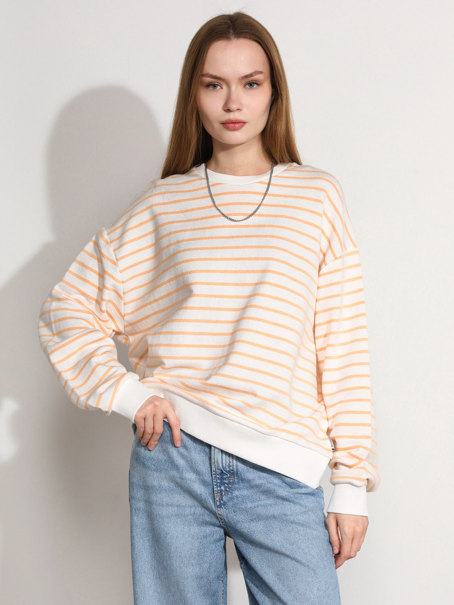 Толстовка светло-оранжевого цвета в полоску из хлопка